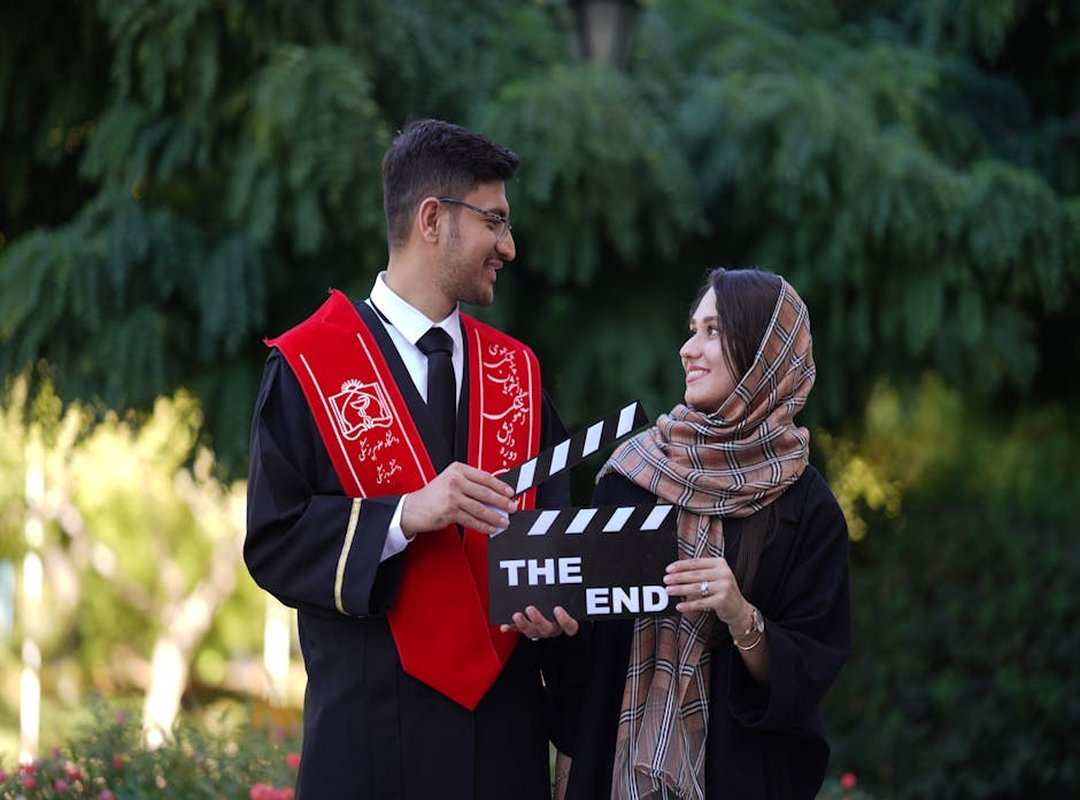 چرا «شرایط» سانسور شد؟ بررسی دلایل جنجالی فیلم